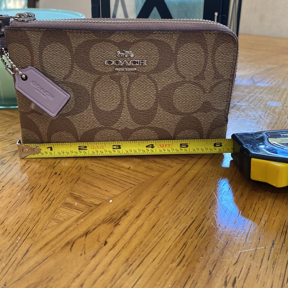 Authentic Coach Wristlet - Picture 6 of 8